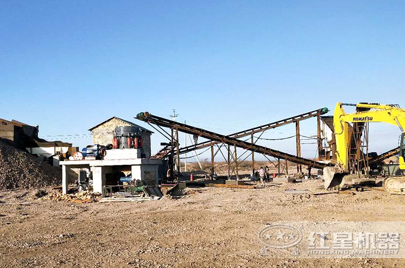顎式破碎機(jī)、圓錐破碎機(jī)作業(yè)現(xiàn)場(chǎng)